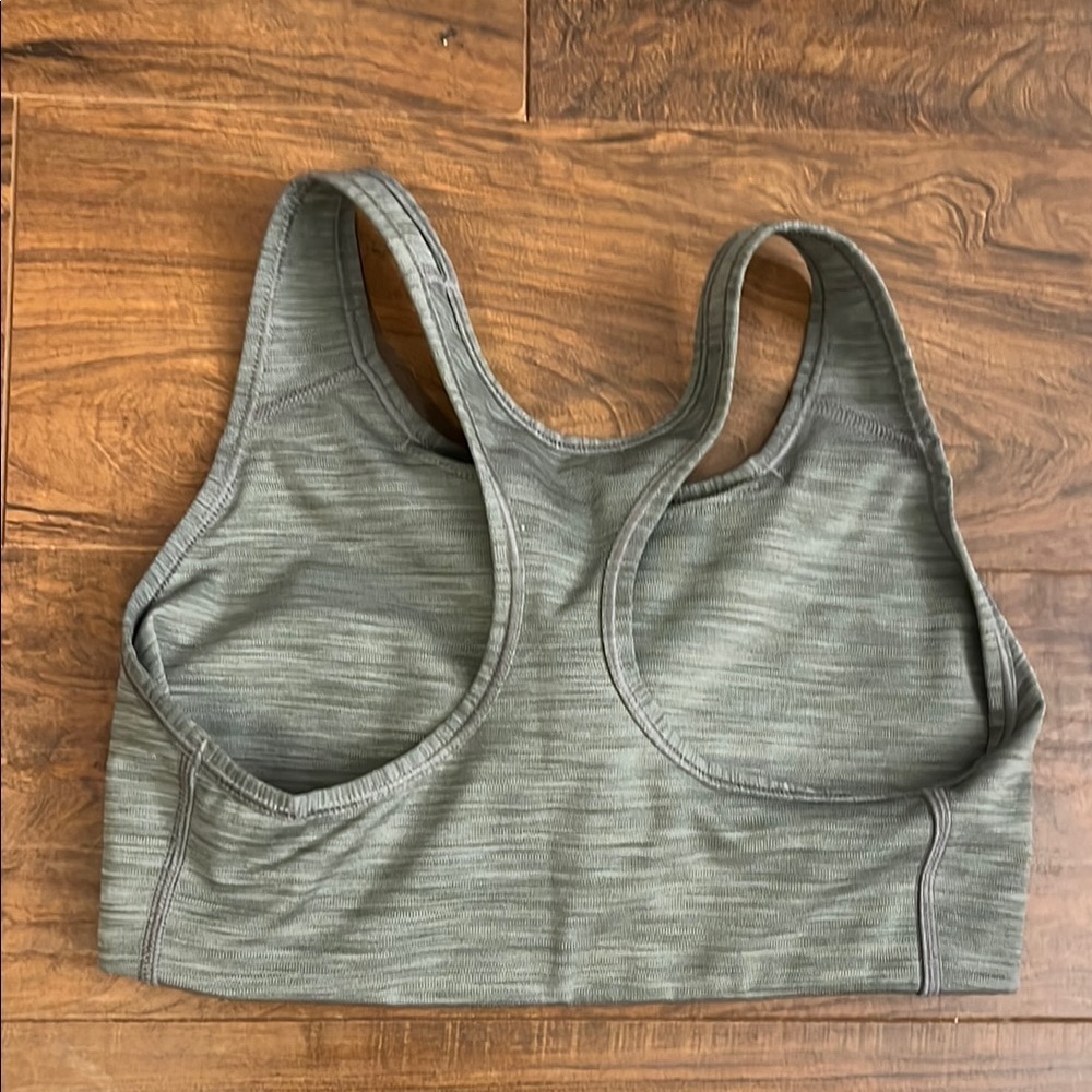 Nike Women's Swoosh Dri-Fit Racerback Sports Bra Gray Size Medium. - Picture 3 of 6
